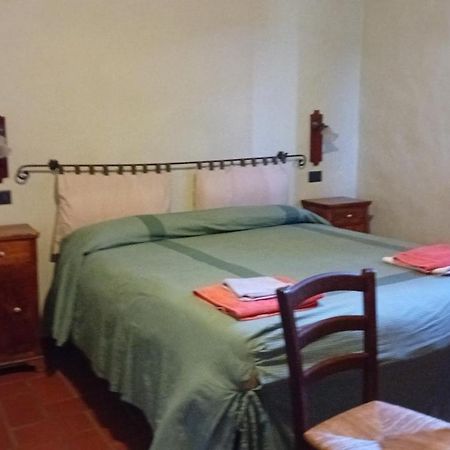 Bed and Breakfast Agriturismo Valpietro Urbania Exterior foto