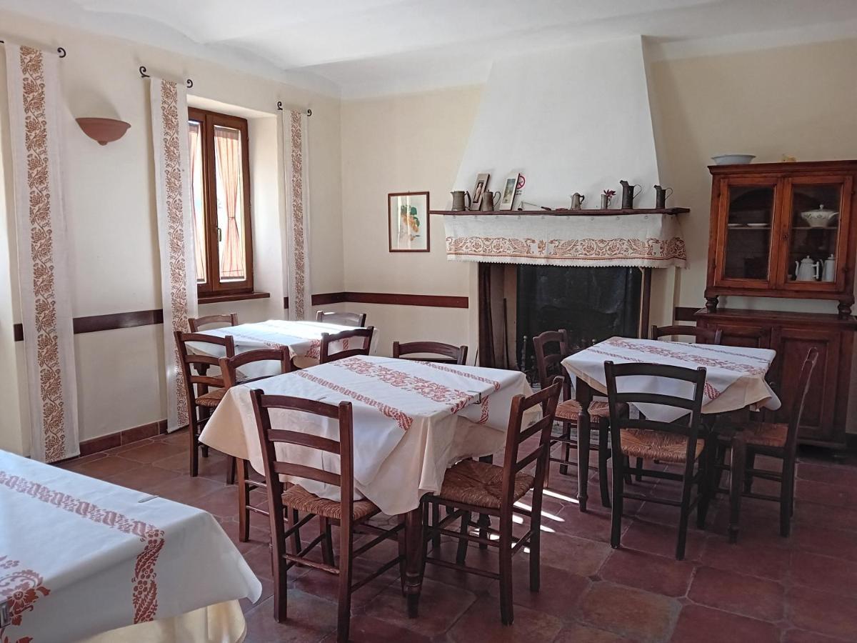 Bed and Breakfast Agriturismo Valpietro Urbania Exterior foto