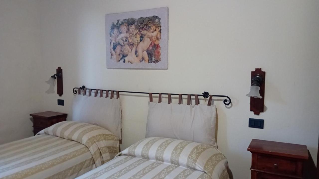 Bed and Breakfast Agriturismo Valpietro Urbania Exterior foto