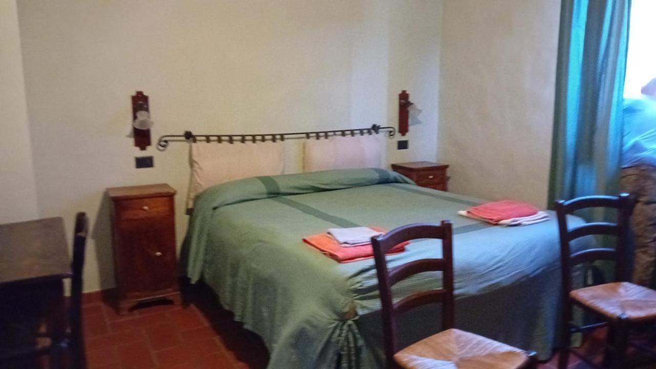 Bed and Breakfast Agriturismo Valpietro Urbania Exterior foto